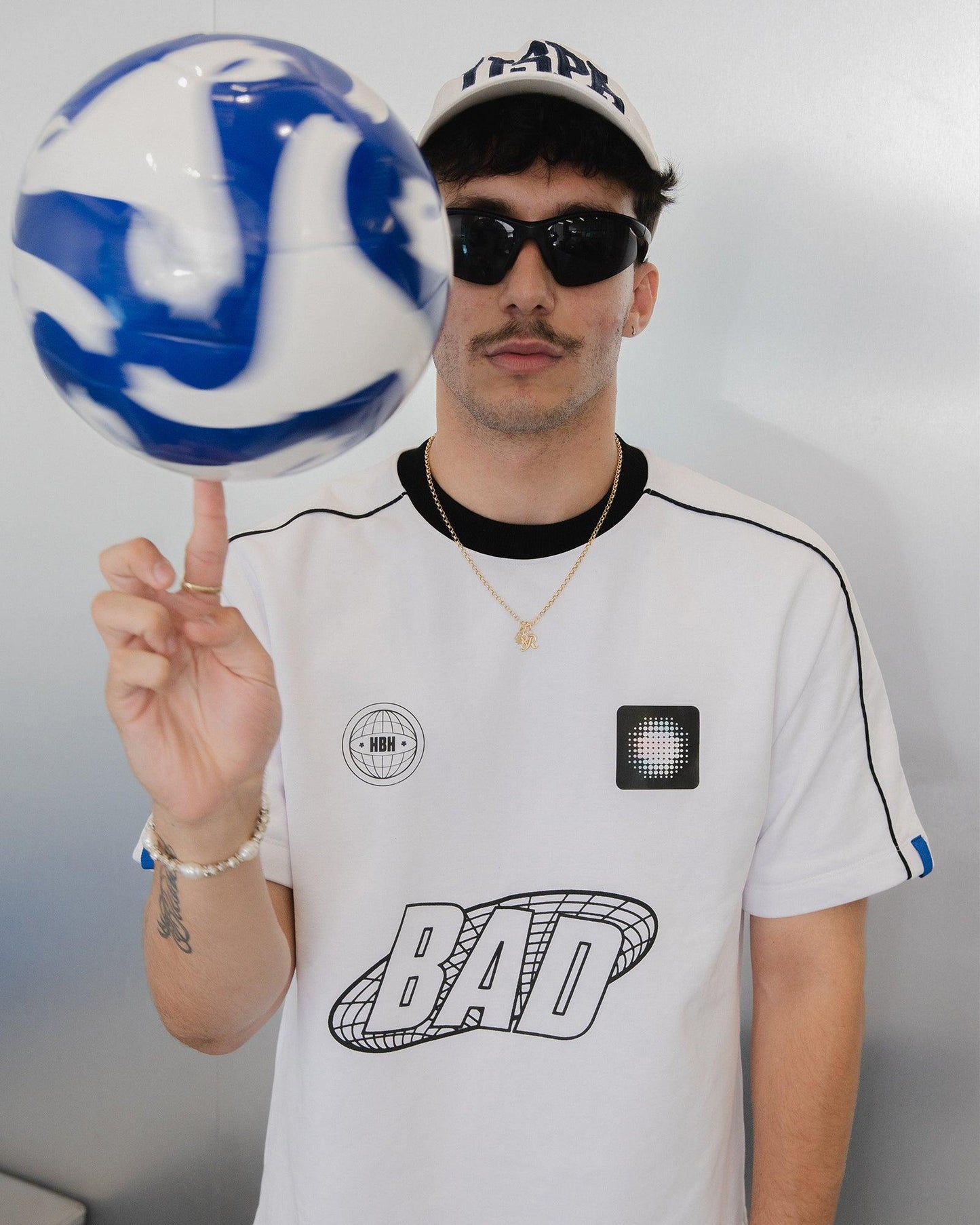 Football Tee - Henotique